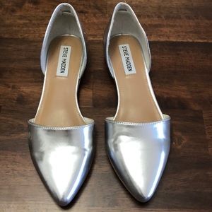 SOLD Steve Madden Pointed Toe Flat Size 7